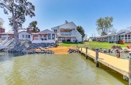 Waterfront Colonial Beach Studio with Boat Dock! - Foto 19