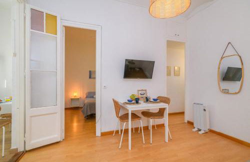 Playa a pie y a 15 minutos de Ramblas y Plaza Catalunya en metro - Foto 38