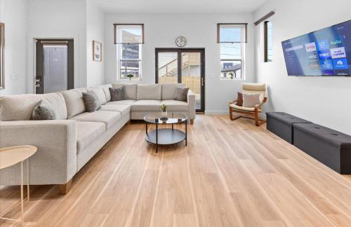 Spacious Downtown Indy Home Perfect for Groups - Photo 6