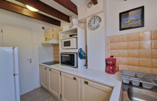 Maison confortable à 250m de la plage avec terrasse et parking - 7 couchages - FR-1-387-89 - Photo 10