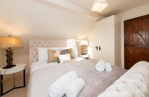 Luxurious Country House with Cinema Games Room - Pass the Keys - Photo 46