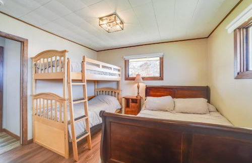 BBQ Ready Lakefront Retreat in Watertown - Foto 19