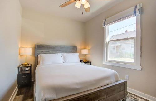 Free parking with In unit washer and dryer AC - Pets Ok - Foto 13