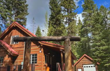 The Cozy Acorn Cascade Lake Retreat - Photo 2