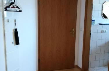 Schöne Wohnung in Deggendorf für 1 bis 5 Personen - Foto 4