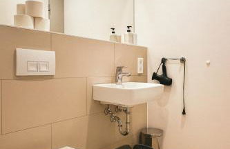 Homely! Skyview 2-Room Apartment, Airport, Fair, Rooftop, Gym! - Foto 3