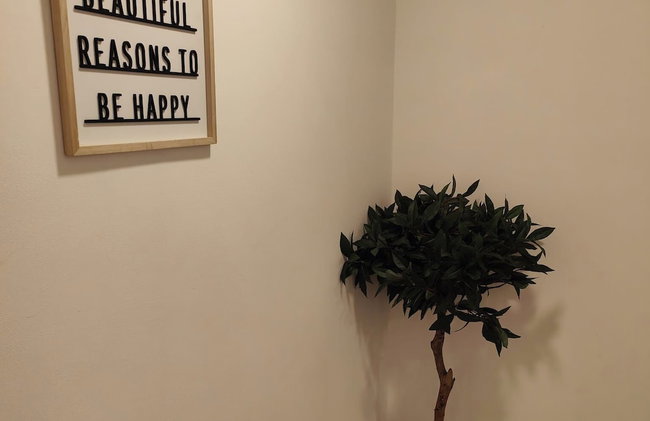 Luxurious 3 bed Ensuites & kitchenettes Nr LGI Hospital & Uni - Free 5G WIFI & Netflix Short Stays - Contractors Free Parking - Foto 36