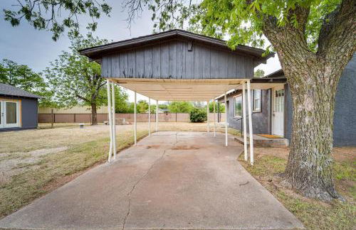 Pet-Friendly North Texas Home with Spacious Yard! - Photo 25