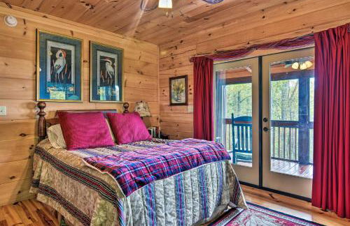 Cabin with BBQ and Games - Walk to Blue Ridge Parkway! - Foto 10