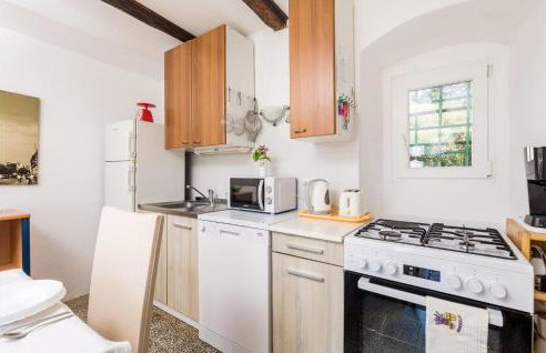 3 Bedroom Lovely Home In Nerezine - Foto 6