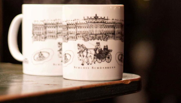 Boisson chaude au marché de Noël