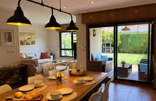 Exclusiva casa en playa América, cerca de Baiona - Foto 1