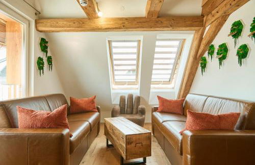 WOOD WORLD Luxury II Massage - Bergblick - Parken - Küche - Light Show - Trampolin - Foto 5