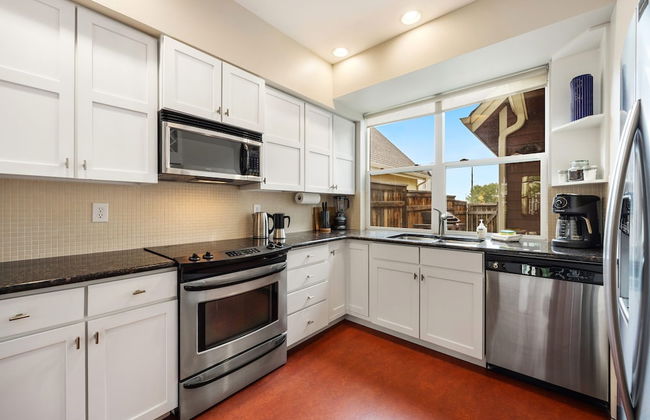 Mid-century Mod Retreat Near Old Town – Free Bikes - Foto 6