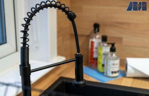 Cosy 2-Bed House I Easy Edinburgh Access I Sleeps 4 - Photo 16