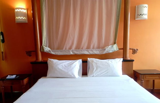 Alpine LXPD Water Chalet - Photo 11