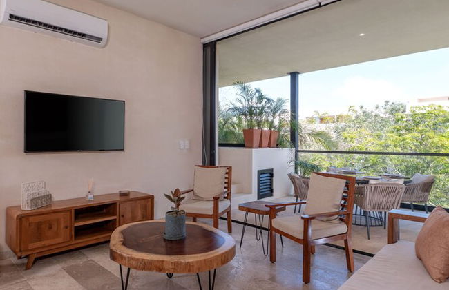 Two Bedroom Luxury Apartment by TuLuna - Photo 15