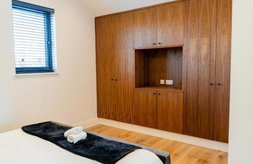 Modern Entire Unit 3BR, 3BA, balcony, 86inch TV - 15mins to city - Foto 12