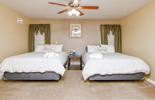 Cabin by the Creek with private creek access - Foto 34