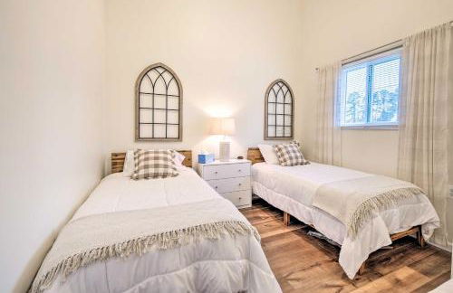 Waterfront Cottage with Private Beach and Deck! - Foto 14