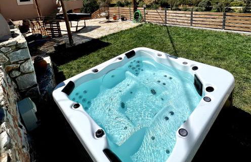 Ampelos Cretan Villa - Private Pool & Heated Ozone Jacuzzi - Photo 38