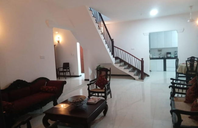 Rooftop Garden - 3 Bedrooms - Parking - 10minbeach - Photo 11