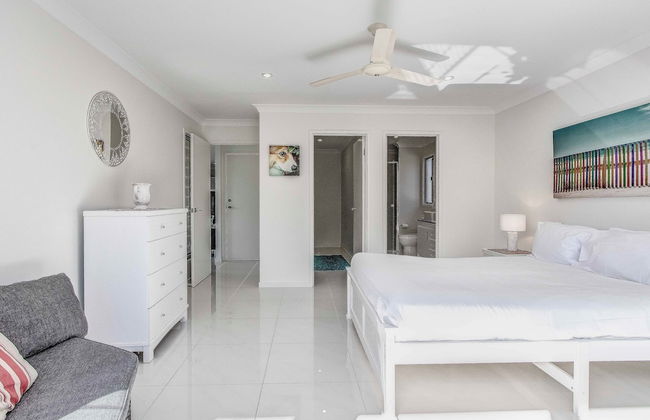 Coastal Charm on Casuarina Way - Photo 2