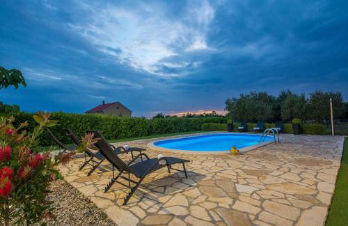 Villa in Policnik with Private Pool - Foto 20