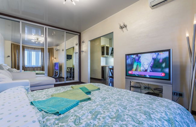 FortEstate Dmitriya Ulyanova City View - Photo 2