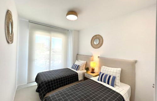 Beach Paradise 2 Bedrooms - Photo 22