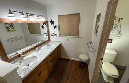 Creekside Suite Sleeps 2 Creek frontage Bbq - Foto 9