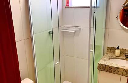 Imóvel Novo, 4 Quartos, Ar Condicionado em todos ambientes - Cond. Fechado - Guarajuba-BA - Foto 11