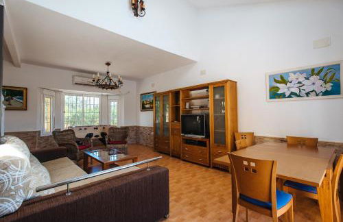 Villa Oasis Los Naranjos con jacuzzi 15 min Sevilla - Foto 26