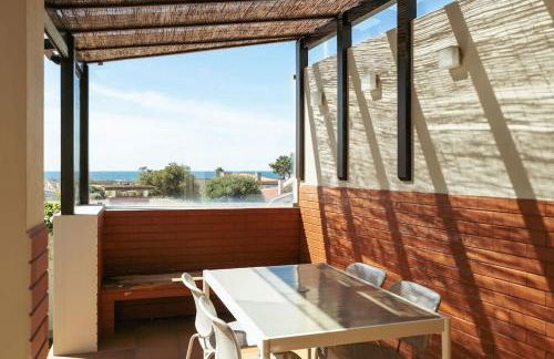 Beach Villa with Jacuzzi & Garage by HostWise - Foto 40