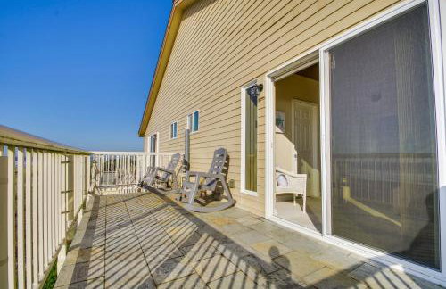 Quiet Waterfront Escape with Hot Tub and Beach Access! - Foto 17