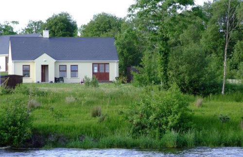 Kesh Lakeside Cottage - Foto 1
