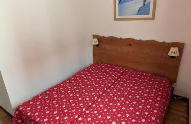 Appartement 4 pièces pour 6-8 personnes, 2 chambres, 1 cabine, 2 canapés-lit double dans le salon, au pied des pistes et piscine l'été, wifi fibre - Foto 63