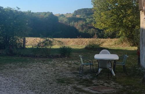 logement indépendant LE POULAILLER proche Guédelon - Foto 13