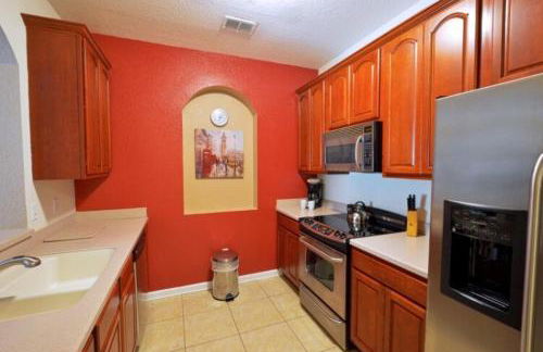 2 Bedroom private lakeview by Conference Center and Epic Universe walking distance - Foto 15