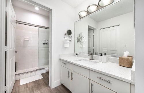 Newly Remodeled Lakefront Oasis - Foto 19