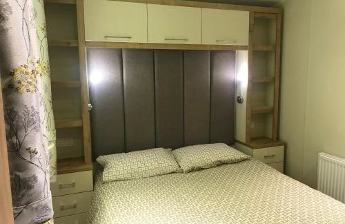 Poppy at Oakdene Forest Park - Foto 37