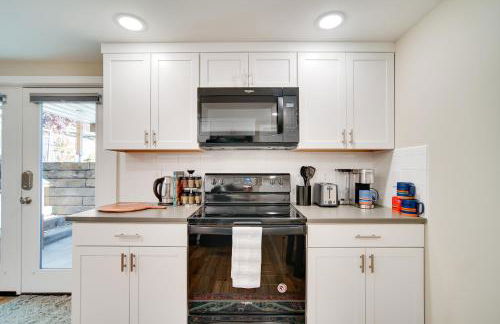 Alluring Anchorage Apt - Walk to Coastal Trl! - Foto 10