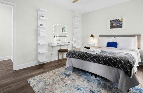 Fire pit - 6 Min to North Hills - Screened Porch - Foto 21