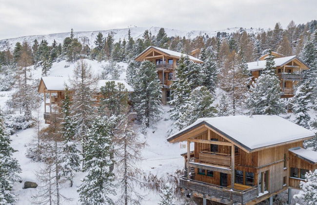 Lavish Chalet With Outdoor hot tub - Foto 49