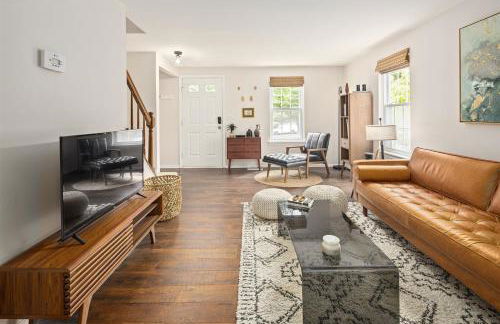 End Unit Townhome with in No VA, 40 Mins to DC, Pets OK - Foto 3