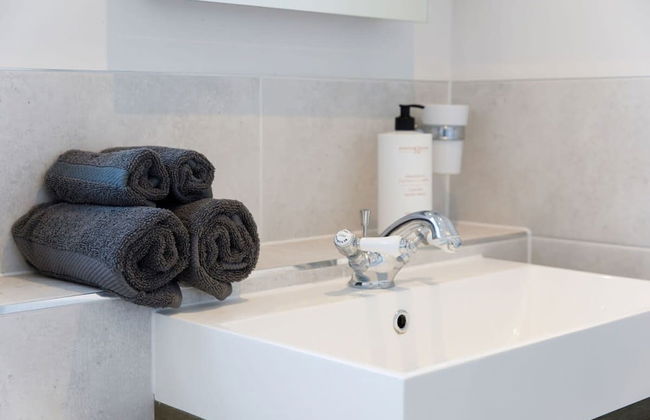 Coastal Retreat for 6 Close to Beaches - Photo 66