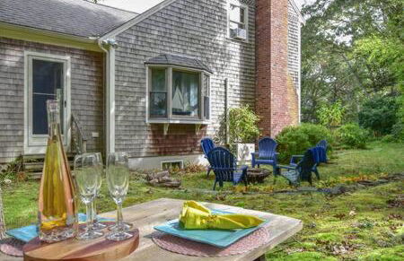 Bring your pups to Chatham Direct access to the Cape Cod Rail Trail - Foto 28