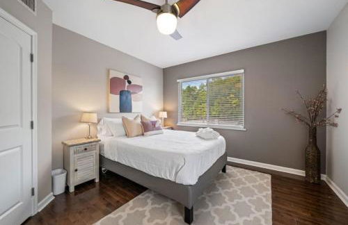 Classy 2BR Condo Near City Centre - OTR, UC, Zoo - Foto 10