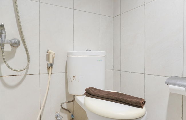 Good And Homey 2Br At Nifarro Park Apartment - Foto 17