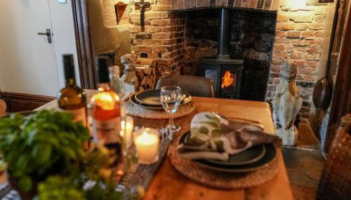 Bath House - Photo 4